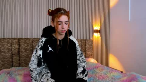 Snapshot of alana_333 chatting on December 2024 02:04:01 PM A L A N A online show from December 2024 02:04:01 PM