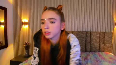 Snapshot of alana_333 chatting on February 2025 03:10:01 PM A L A N A online show from February 2025 03:10:01 PM