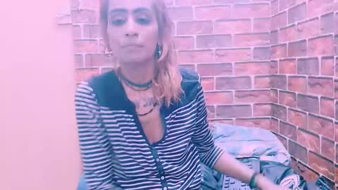 alana_del_ray online show from April 2026 05:30:01 AM