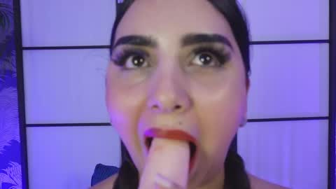 Alana online show from January 2025 12:13:01 AM