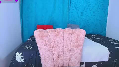 Snapshot of alana_pink95 chatting on May 2026 12:21:02 PM alana_pink95 online show from May 2026 12:21:02 PM