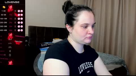 Julia online show from October 2025 12:33:02 AM