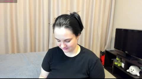 Julia online show from May 2026 10:40:02 PM
