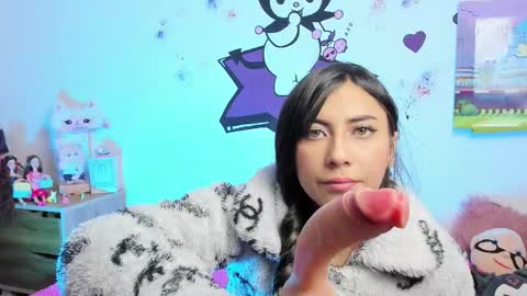 Snapshot of alanalois_ chatting on September 2025 04:46:02 AM ALANA Please follow me online show from September 2025 04:46:02 AM