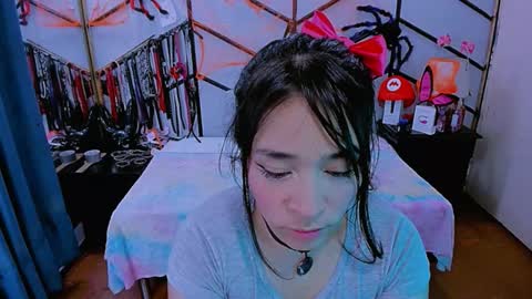 Alana online show from October 2025 07:36:02 PM