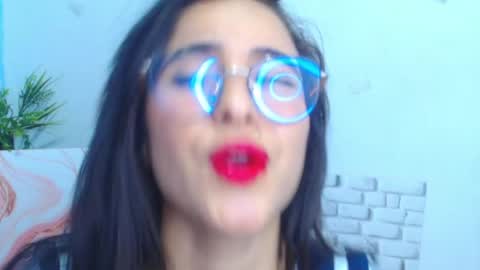 alanasaenz25 online show from May 2026 09:45:01 PM