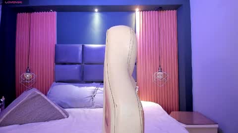 Sasha online show from April 2026 11:21:02 AM