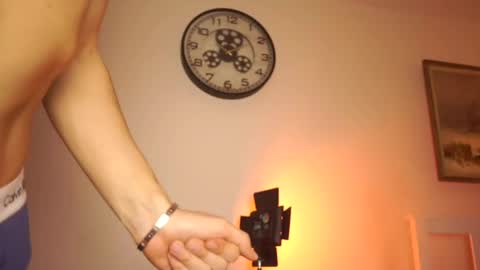 idenavarre online show from December 2024 09:30:02 PM