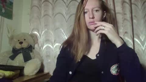 Elisa online show from February 2025 04:24:02 PM