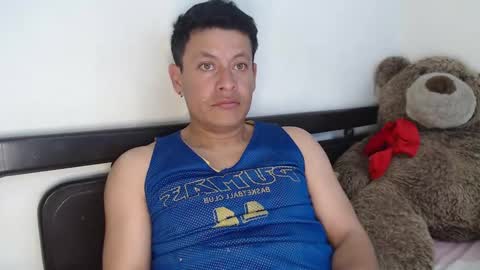 Snapshot of alann_snow chatting on December 2024 09:00:02 PM Alann online show from December 2024 09:00:02 PM