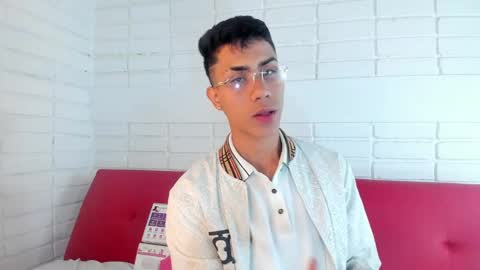 Snapshot of alannaughty_ chatting on December 2024 10:56:02 AM alannaughty_ online show from December 2024 10:56:02 AM