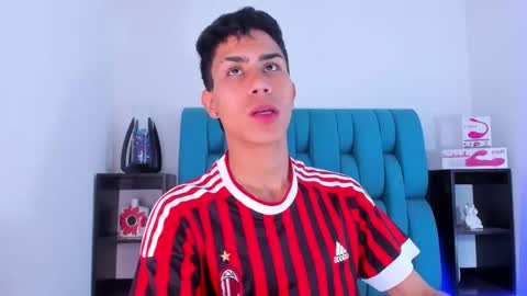 Snapshot of alannaughty_ chatting on January 2025 03:33:01 AM alannaughty_ online show from January 2025 03:33:01 AM