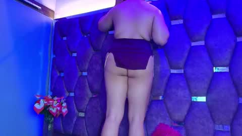 AlaSmith  online show from May 2026 02:41:02 AM