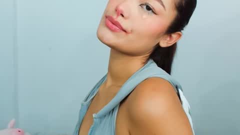Snapshot of alasska_18 chatting on October 2025 10:01:01 PM alasska_18 online show from October 2025 10:01:01 PM
