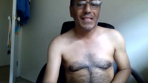 albalchal1973 online show from February 2026 01:33:01 AM