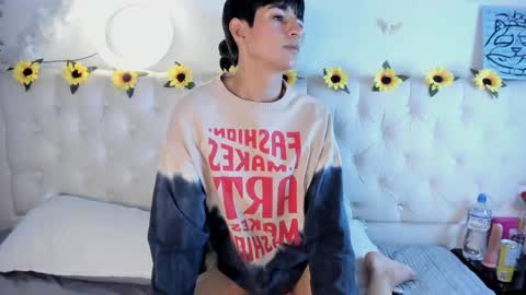 ale_aurarashi online show from January 2026 04:37:02 AM