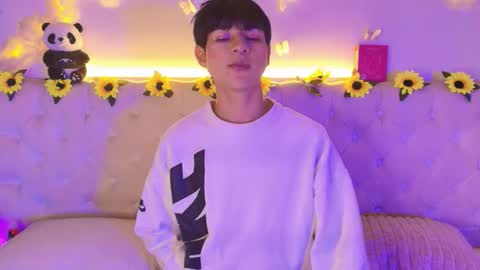 ale_aurarashi online show from March 2026 05:23:01 AM