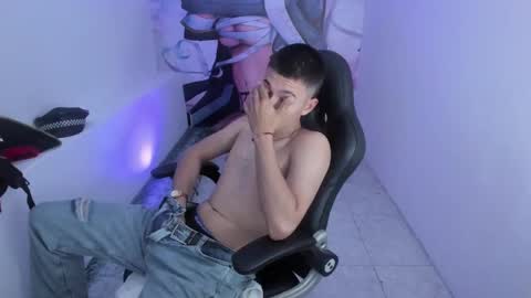 Aleck Boy online show from October 2025 07:26:02 PM