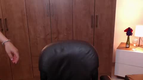 Snapshot of aleesha_cameron02 chatting on July 2026 07:17:01 PM Ale online show from July 2026 07:17:01 PM