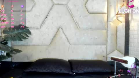 aleja__slav3 online show from March 2026 09:32:02 PM