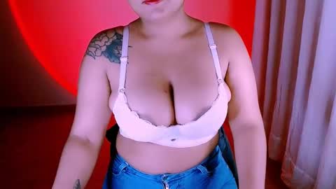 Alejandra  online show from February 2025 04:32:02 AM