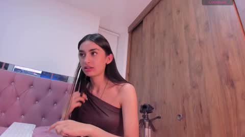 alejandraaa_ online show from September 2025 01:51:02 AM