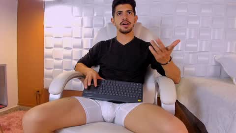 Alejo  online show from February 2025 09:04:01 PM