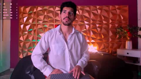 Alejo  online show from February 2025 07:58:02 PM