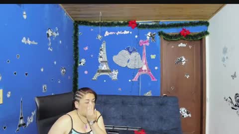 Snapshot of alejita_smithh chatting on February 2025 12:28:01 PM zoe and Kataleya online show from February 2025 12:28:01 PM