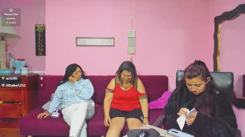 Snapshot of alejita_smithh chatting on November 2025 01:27:02 AM zoe and Kataleya online show from November 2025 01:27:02 AM