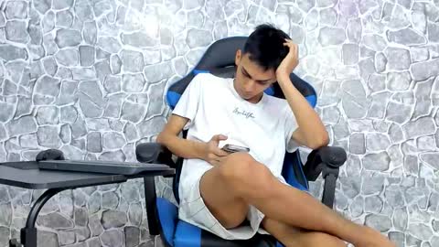 alejo peverell online show from March 2026 08:02:02 PM