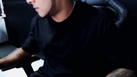 Snapshot of alejoconex6 chatting on September 2025 04:34:02 AM Alejo online show from September 2025 04:34:02 AM