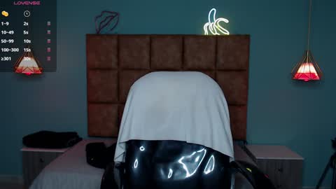 ALejoo Saenz online show from December 2024 12:08:01 AM