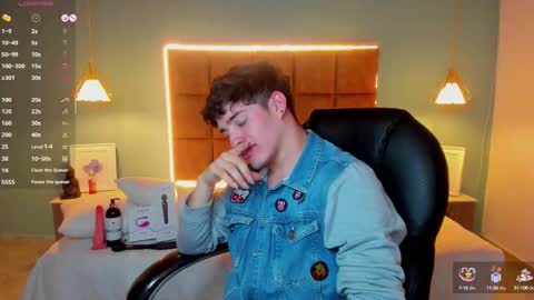 ALejoo Saenz online show from September 2025 09:45:02 AM