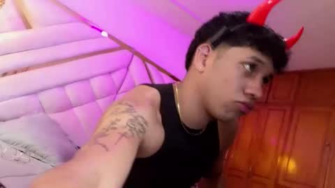 Snapshot of alejostonevg chatting on February 2026 08:02:02 PM Alejo online show from February 2026 08:02:02 PM