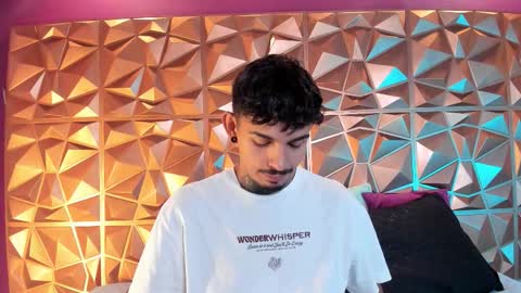 aleking13 online show from October 2025 12:27:01 PM