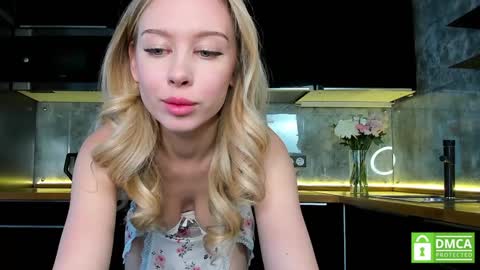 Snapshot of aleksa_cutie chatting on January 2025 09:40:02 AM Next stream - 2 dec -  online show from January 2025 09:40:02 AM