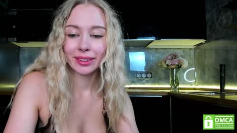 Snapshot of aleksa_cutie chatting on January 2025 12:06:02 PM Next stream - 2 dec -  online show from January 2025 12:06:02 PM
