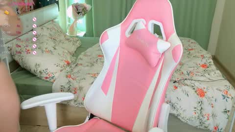 Lexi online show from October 2025 03:20:01 AM