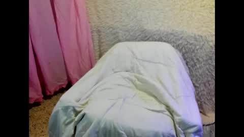 Snapshot of alenablack chatting on September 2025 11:48:02 PM Luly online show from September 2025 11:48:02 PM