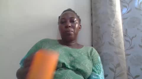 Snapshot of alesha_ chatting on May 2026 05:35:02 AM Noreen Kennth and Emilly online show from May 2026 05:35:02 AM