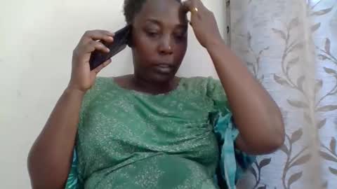 Snapshot of alesha_ chatting on May 2026 07:04:01 AM Noreen Kennth and Emilly online show from May 2026 07:04:01 AM