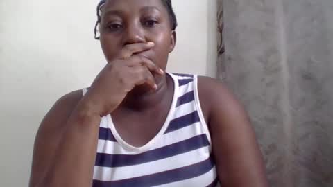 Snapshot of alesha_ chatting on May 2026 06:14:02 PM Noreen Kennth and Emilly online show from May 2026 06:14:02 PM