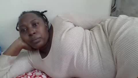 Snapshot of alesha_ chatting on May 2026 06:04:02 PM Noreen Kennth and Emilly online show from May 2026 06:04:02 PM