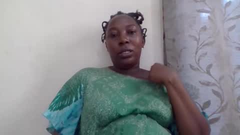 Snapshot of alesha_ chatting on May 2026 07:38:01 AM Noreen Kennth and Emilly online show from May 2026 07:38:01 AM