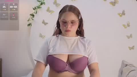 Snapshot of alesia_rose chatting on May 2026 07:44:02 PM Ambar online show from May 2026 07:44:02 PM