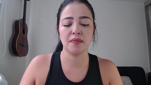 Aleska online show from May 2026 04:04:02 PM
