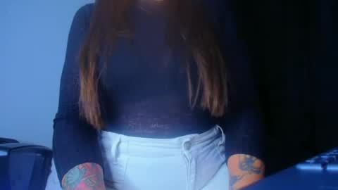 QUEEN OFF MILk  IM BACK  15 NOV online show from February 2025 02:10:02 AM