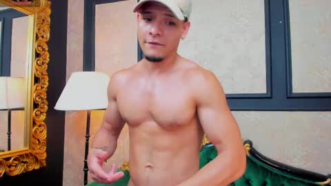 Snapshot of aless_king chatting on February 2025 05:50:01 PM Alessandro King online show from February 2025 05:50:01 PM