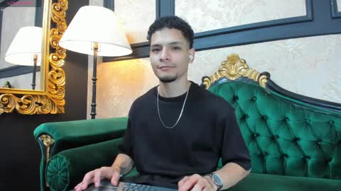 Snapshot of aless_king chatting on April 2026 02:18:02 PM Alessandro King online show from April 2026 02:18:02 PM